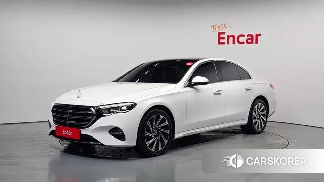 Mercedes-Benz E-Class W214 2024 Белый из Кореи