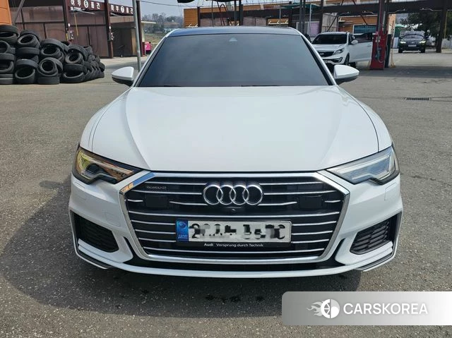 Audi A6 (C8) 2021 Белый из Кореи