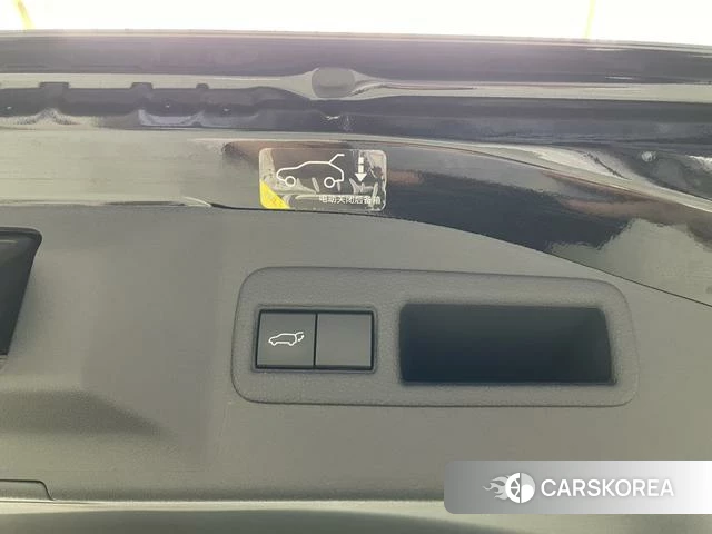 Toyota Platinum Wisdom 4X 2024 Черный из Китая
