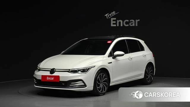 Volkswagen Golf 8th Generation 2023 Белый из Кореи