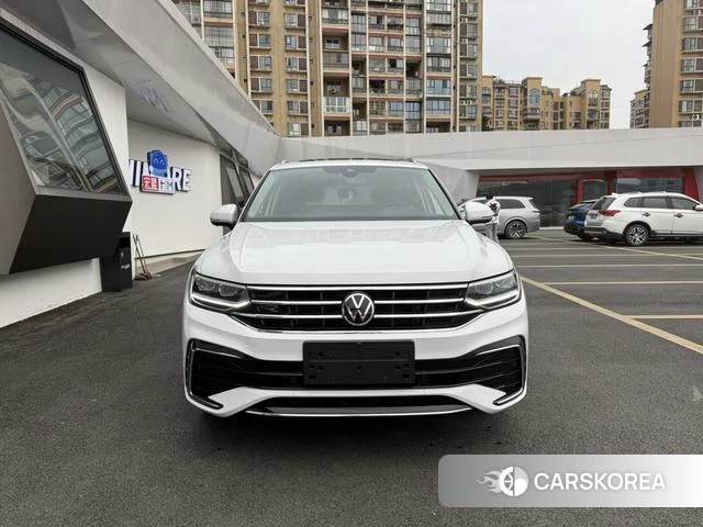 Volkswagen Tiguan L 2023 Белый из Китая
