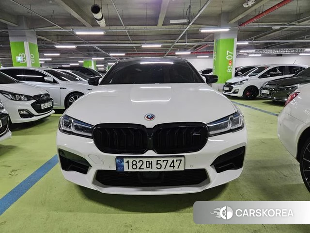 BMW M5 (F90) 2023 Белый из Кореи