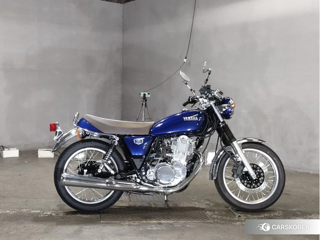 Проданный Yamaha SR 400 2021 из Японии, фото 2
