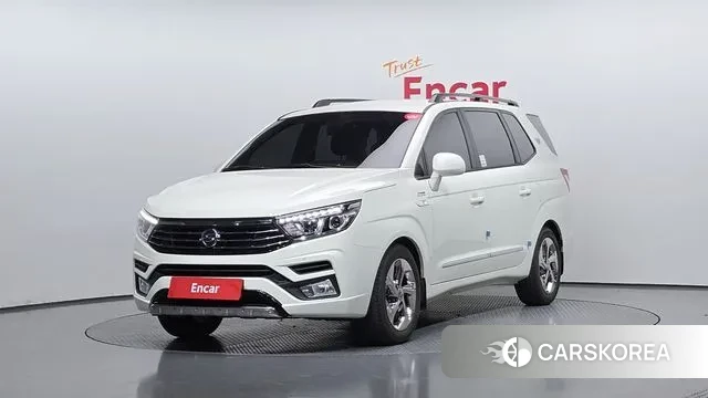 Ssangyong Korando Turismo 2018 Белый из Кореи