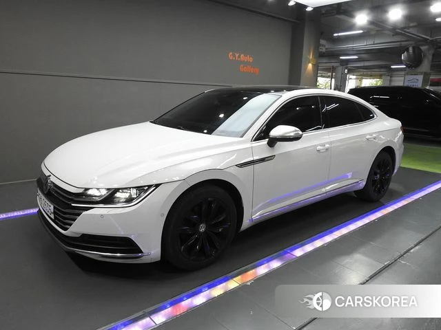 Volkswagen Arteon 2019 Белый из Кореи