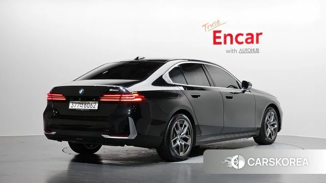 BMW 5 Series (G60) 2025 Черный из Кореи
