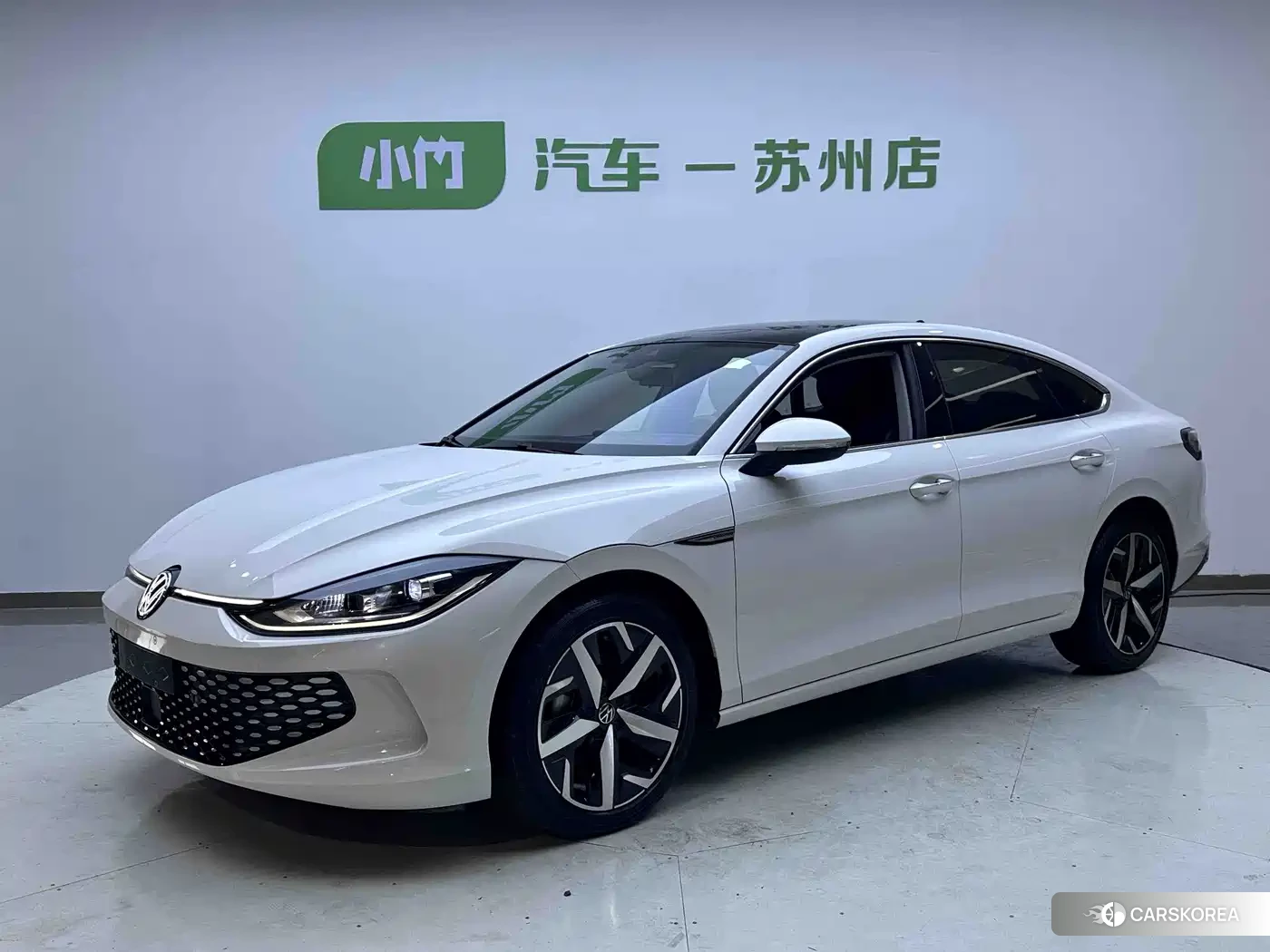 Volkswagen Lamando 2022 Белый из Китая