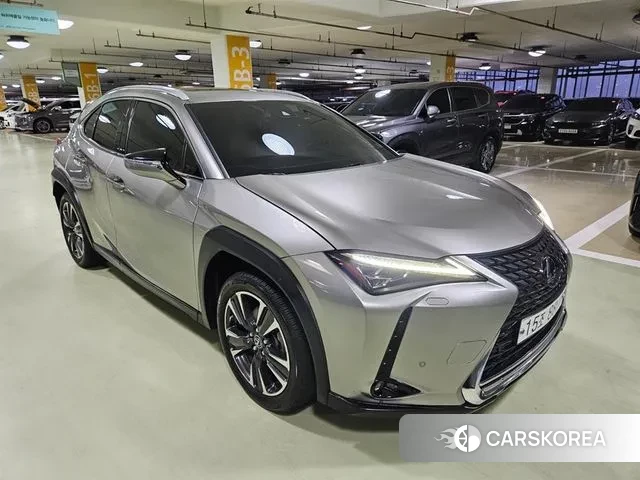 Lexus UX250h 2019 Золотой из Кореи