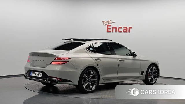 Genesis The New G70 2023 Серебристо-серый из Кореи