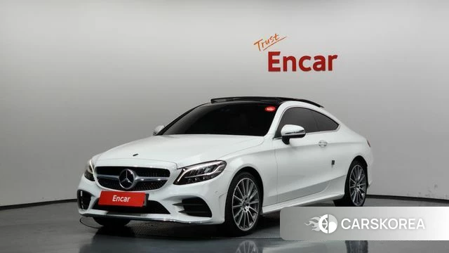 Mercedes-Benz C-Class W205 2019 Белый из Кореи
