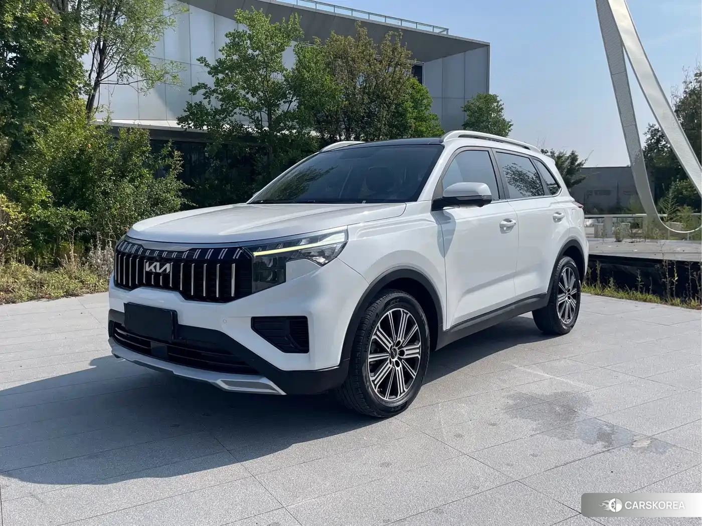 Kia Smart running 2023 Белый из Китая