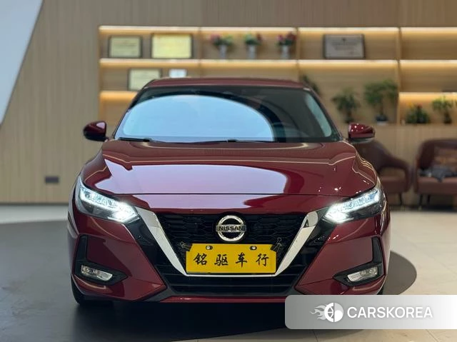 Nissan Xuan Yi 2019 Красный из Китая