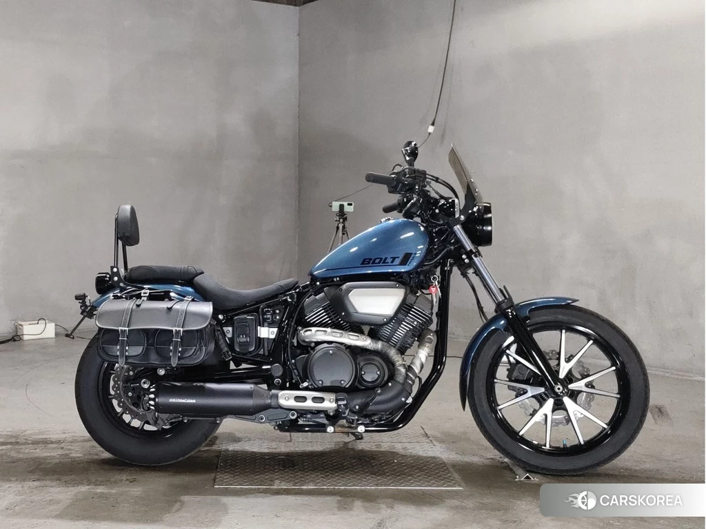 Проданный Yamaha BOLT 950R id 4128676 из Японии, фото 2