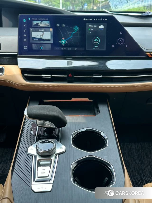 Chang'an UNI-K 2022 Белый из Китая
