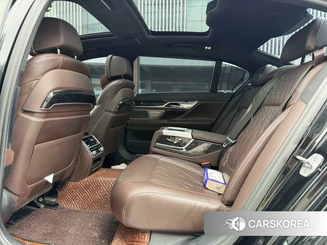 BMW 7 series 2021 Черный из Китая