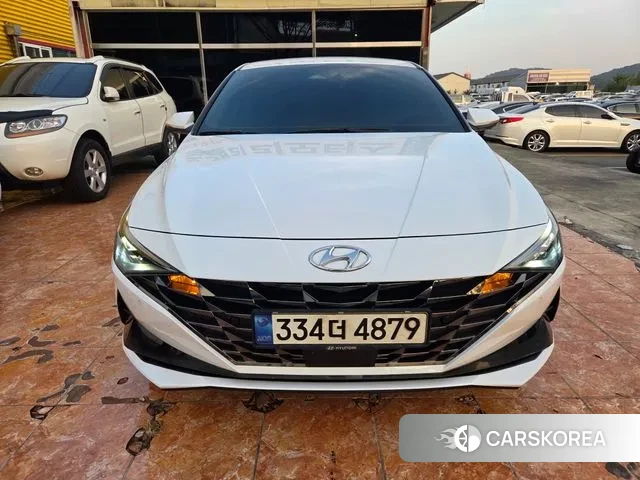 Hyundai Avante (CN7) 2021 Белый из Кореи