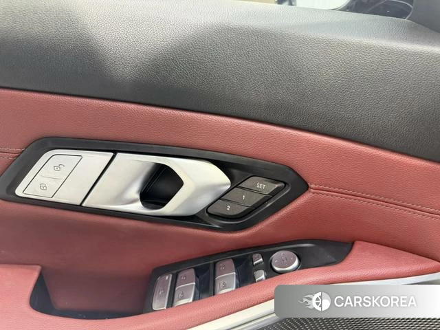 BMW 3 series 2021 Черный из Китая