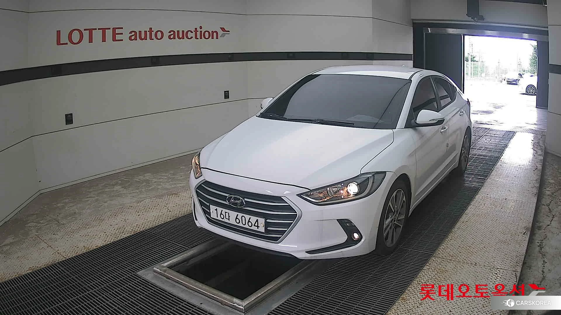 Hyundai Avante 2018 Белый из Кореи