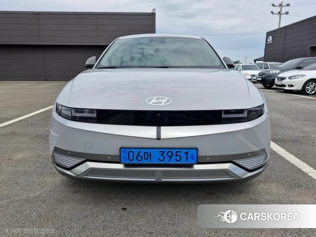 Hyundai Ionic 5 2023 Серебристо-серый из Кореи