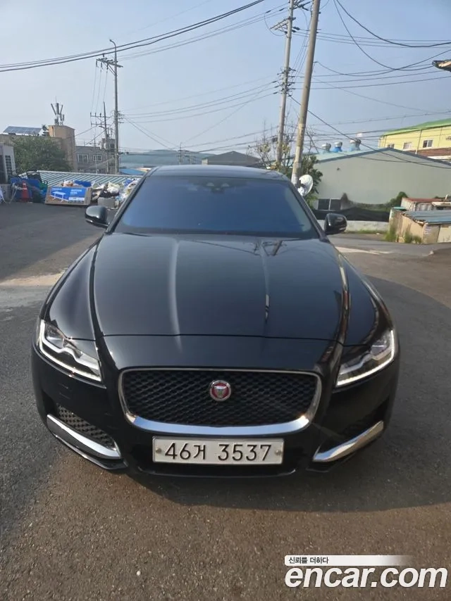 Jaguar XF (X260) 2018 Черный из Кореи