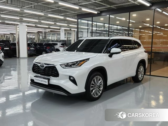 Toyota Highlander 4th Generation 2025 Белый из Кореи