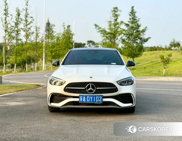 Mercedes-Benz Class C 2023 Белый из Китая
