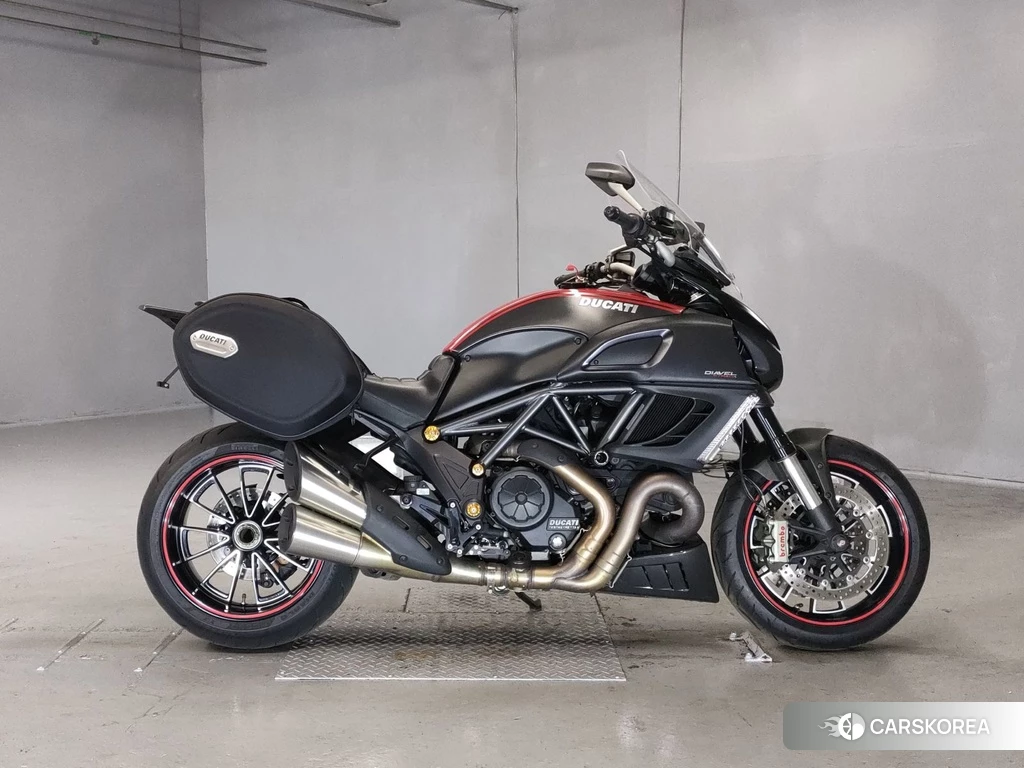 Проданный Ducati DIAVEL 2013 из Японии, фото 2