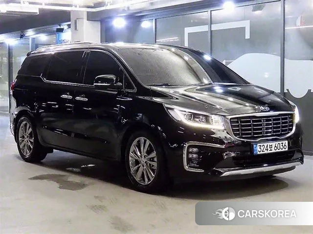 Kia The New Carnival 2019 Черный из Кореи