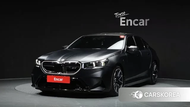 BMW M5 (G90) 2025 Черный из Кореи