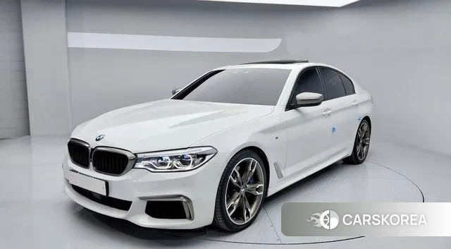 BMW 5 Series (G30) 2019 Белый из Кореи