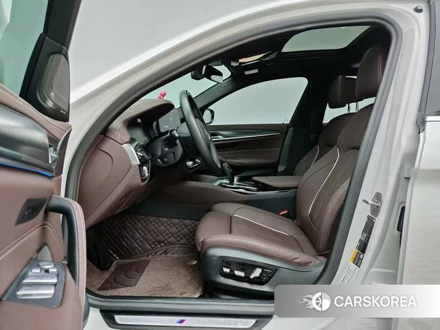 BMW 5 series PHEV 2024 Белый из Китая