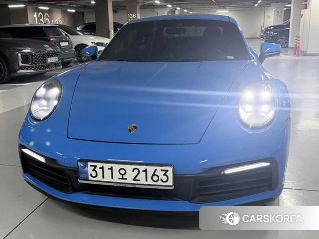 Porsche 911(992) 2021 Серебристо-серый из Кореи