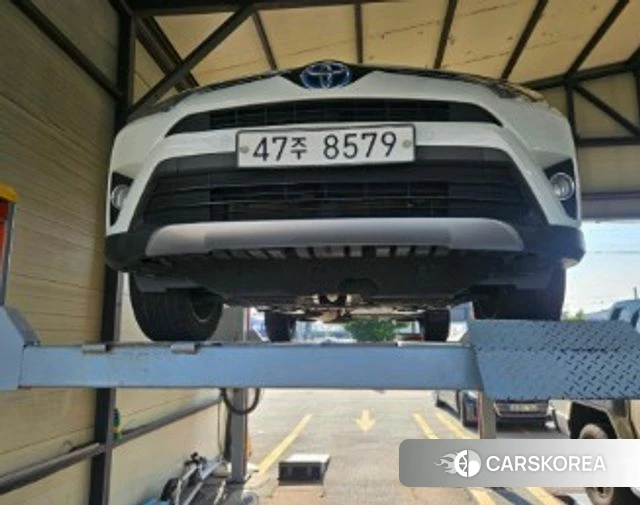 Toyota RAV4 2018 Белый из Кореи