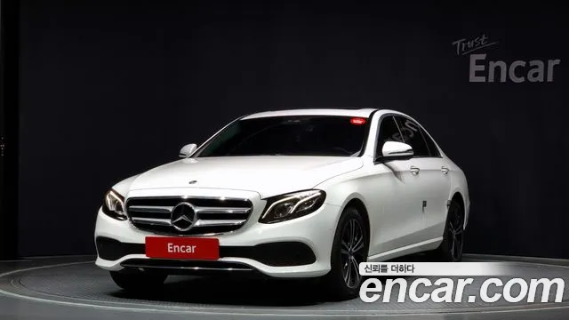 Mercedes-Benz E-Class W213 2020 Белый из Кореи