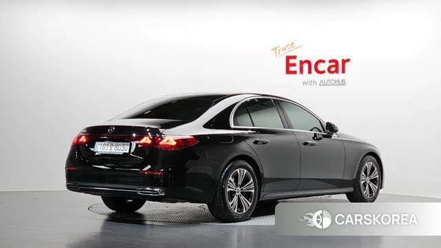 Mercedes-Benz E-Class W214 2024 Черный из Кореи