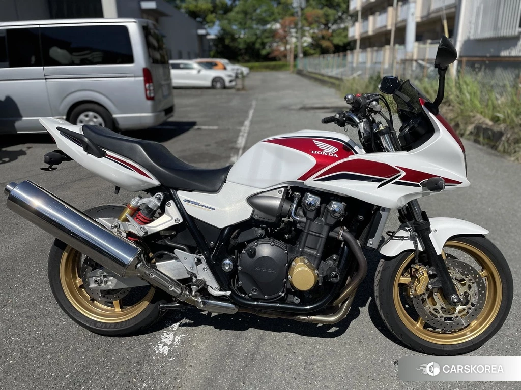 Проданный Honda CB1300SF BOLDOR 2012 из Японии