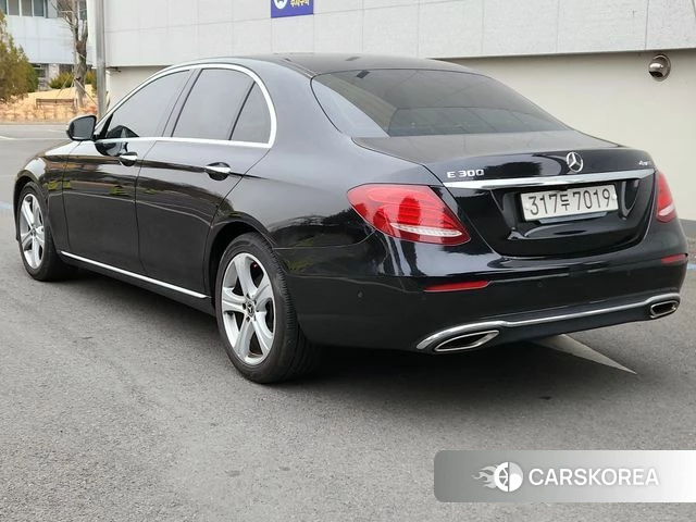 Mercedes-Benz E-Class W213 2018 Черный из Кореи