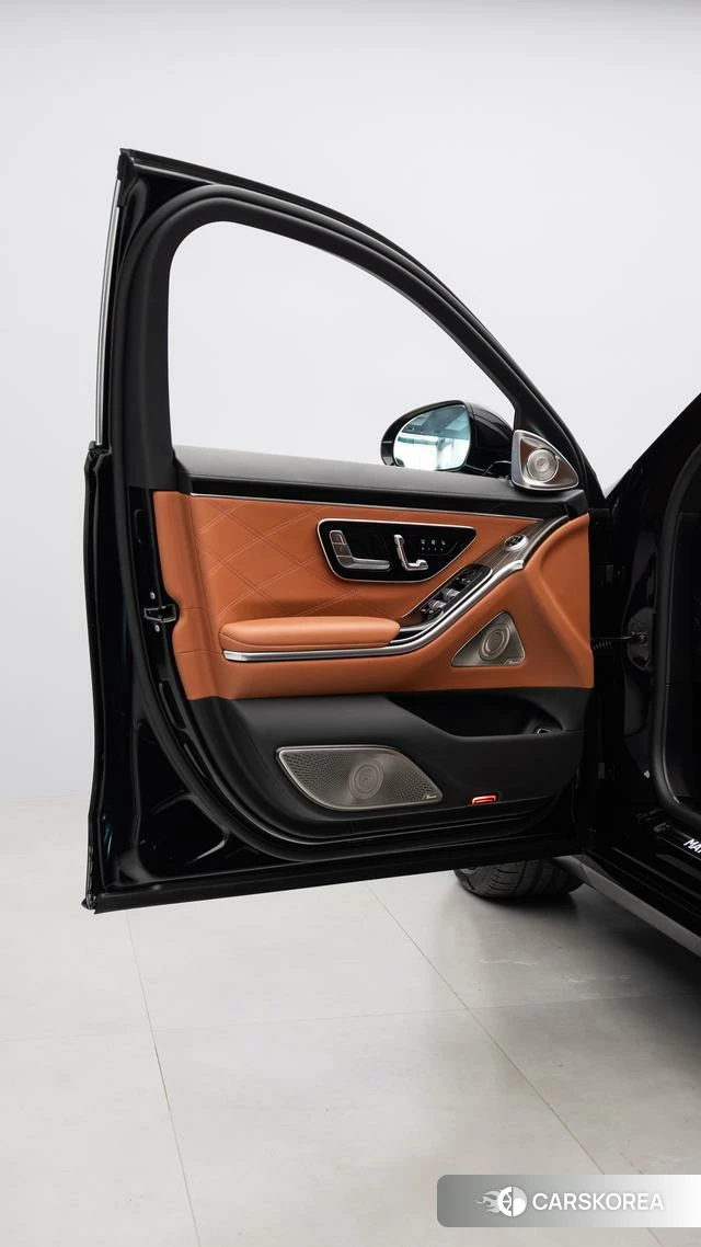 Mercedes-Benz Maybach S-class 2023 Черный из Китая