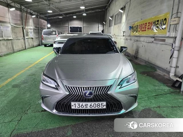 Lexus ES300h 7th generation 2020 Серебристо-серый из Кореи