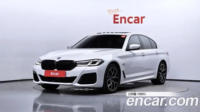 BMW 5 Series (G30) 2022 Белый из Кореи