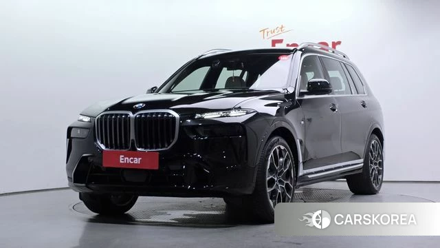 BMW X7 (G07) 2025 Черный из Кореи