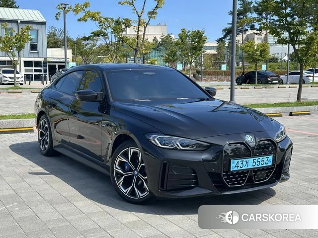 BMW i4 2023 Черный из Кореи
