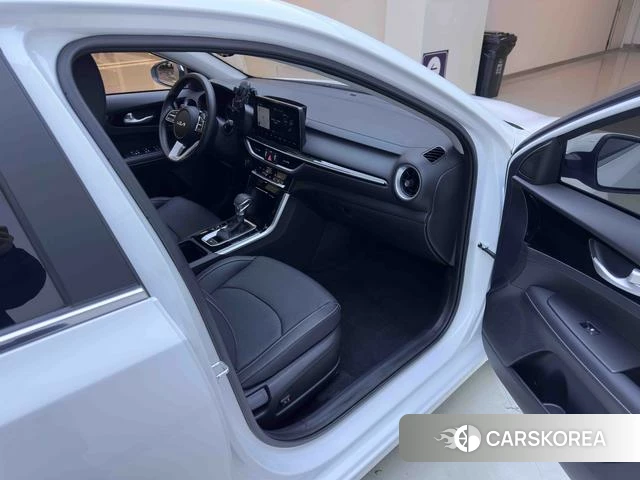 Kia K3 2022 Белый из Китая