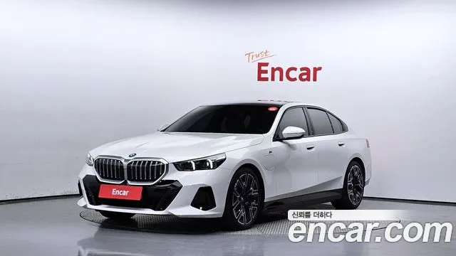 BMW 5 Series (G60) 2024 Белый из Кореи