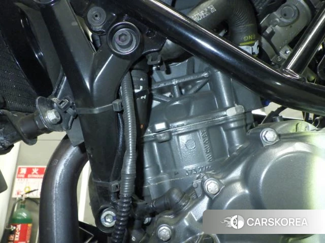 Engine photo