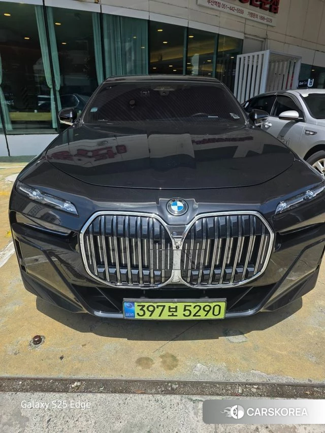 BMW 7 Series (G70) 2025 Черный из Кореи