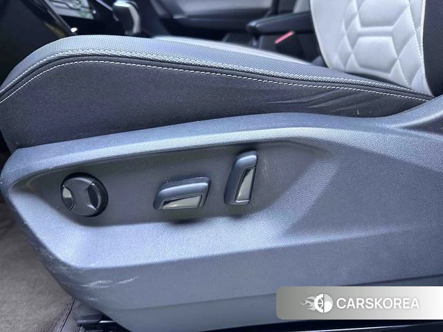 Volkswagen Golf 2022 Белый из Китая