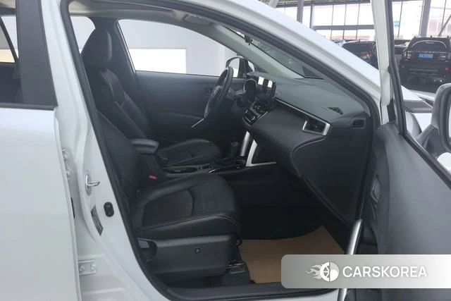Toyota Corolla Sharp amplifier 2024 Белый из Китая