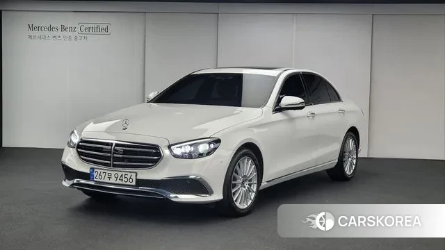 Mercedes-Benz E-Class W213 2023 Белый из Кореи