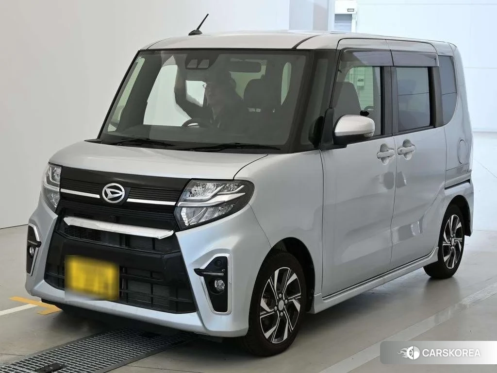 Daihatsu Tanto 2021 из Японии